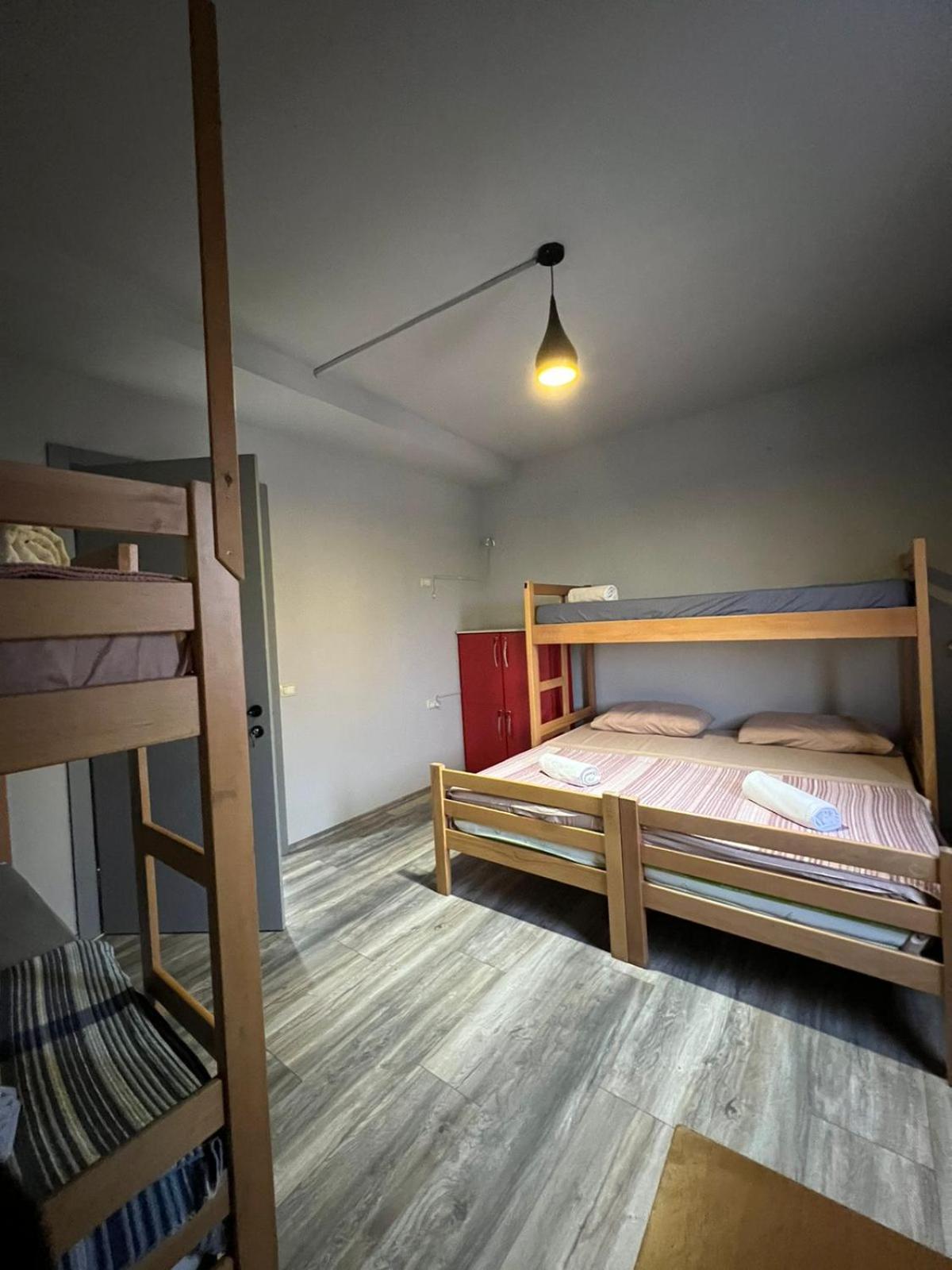 The Rooftop Hostel Σκόδρα Δωμάτιο φωτογραφία